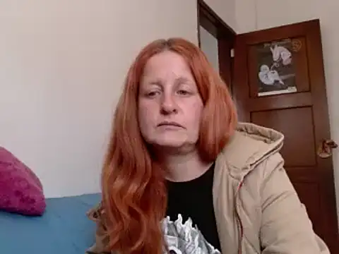 Snapshot of ViioletaMora chatting on October 2025 07:55:01 PM ViioletaMora online show from October 2025 07:55:01 PM