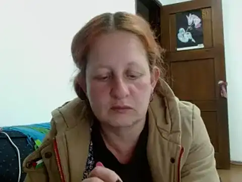Snapshot of ViioletaMora chatting on October 2025 06:16:02 AM ViioletaMora online show from October 2025 06:16:02 AM