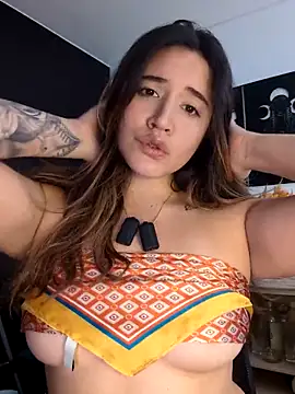 maliciaworld online show from April 2026 04:46:02 PM