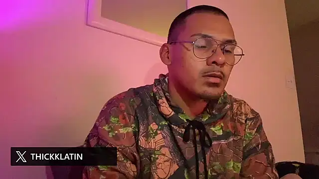 Snapshot of ThixxkkLatin chatting on October 2025 04:51:02 AM ThixxkkLatin online show from October 2025 04:51:02 AM