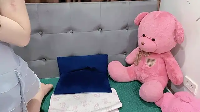 Funikio online show from March 2025 06:54:02 AM