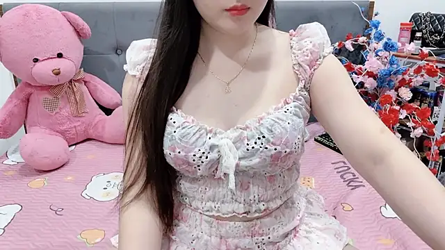 Funikio online show from April 2026 01:19:01 AM