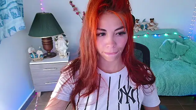 Aylinn diaz online show from December 2025 10:18:02 PM