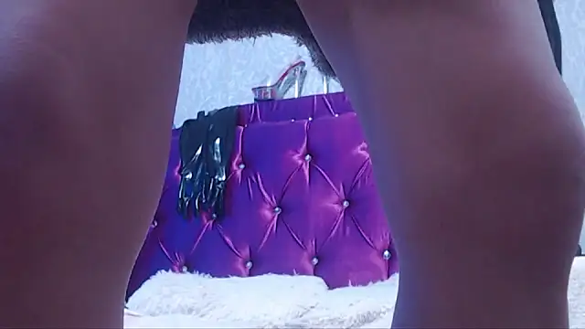 AyshaScott online show from April 2026 01:41:01 PM