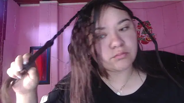 NikkiRous  online show from September 2025 12:30:01 PM