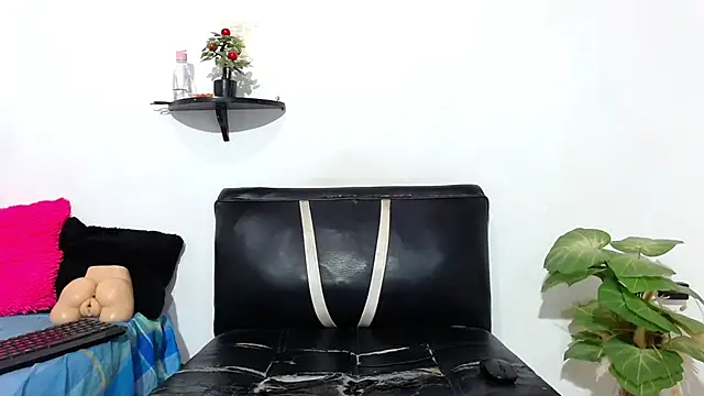 Snapshot of Martin_fiif chatting on July 2026 03:02:02 AM Martin fiif online show from July 2026 03:02:02 AM