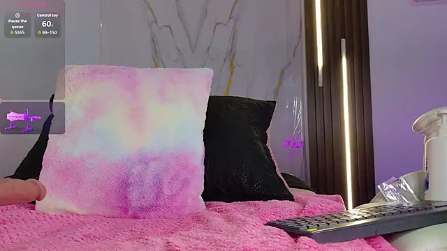 mia 099 online show from October 2025 08:38:01 PM