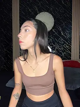 Ema azel online show from January 2025 01:47:01 PM