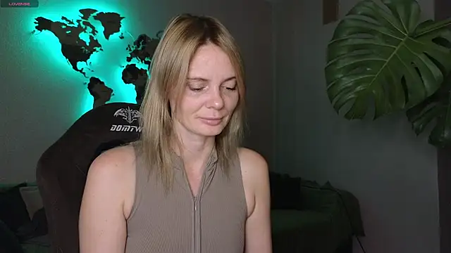 Snapshot of Sam_Klaus chatting on October 2025 09:48:01 PM Sam Klaus online show from October 2025 09:48:01 PM