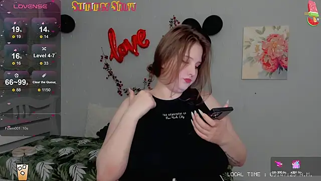 Crystal Chris online show from February 2025 07:46:01 PM