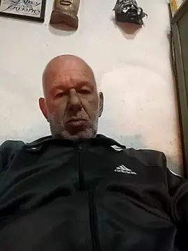 FabiQuilmes online show from June 2026 02:37:02 PM