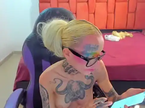 Snapshot of barbara_anal_squirt_ chatting on February 2025 04:36:02 PM barbara anal squirt online show from February 2025 04:36:02 PM