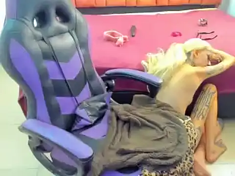 Snapshot of barbara_anal_squirt_ chatting on February 2025 04:02:01 PM barbara anal squirt online show from February 2025 04:02:01 PM