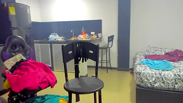 Snapshot of barbara_anal_squirt_ chatting on March 2025 02:43:02 PM barbara anal squirt online show from March 2025 02:43:02 PM