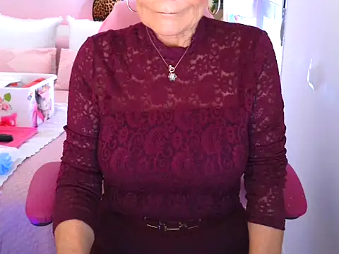 aubade246 online show from March 2026 12:01:01 PM