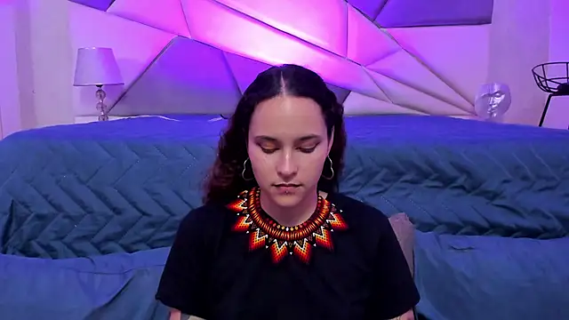 AnnyThompson  online show from January 2025 11:44:02 PM