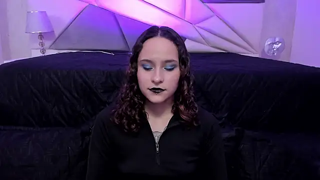 AnnyThompson  online show from February 2025 08:51:02 PM