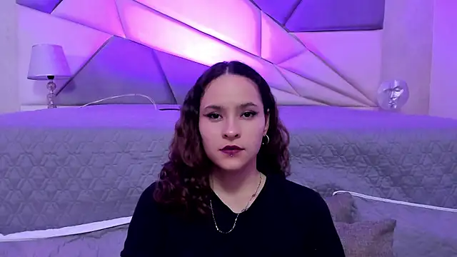 AnnyThompson  online show from February 2025 12:49:01 AM