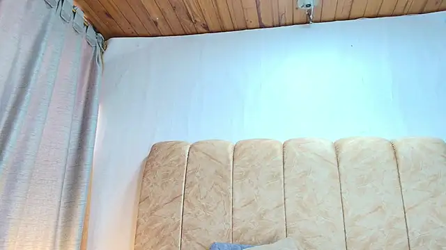 Zoe Curvy online show from November 2025 12:39:02 PM