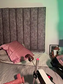 milaivanova online show from February 2026 04:21:02 AM