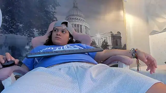 Snapshot of snowflake_xxx chatting on October 2025 01:44:01 AM snowflake xxx online show from October 2025 01:44:01 AM