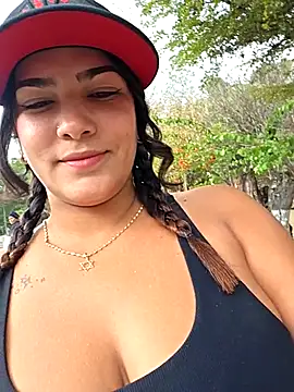 camiysebas21 online show from March 2026 06:25:01 PM