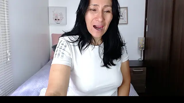 Maira B online show from March 2026 03:29:01 PM