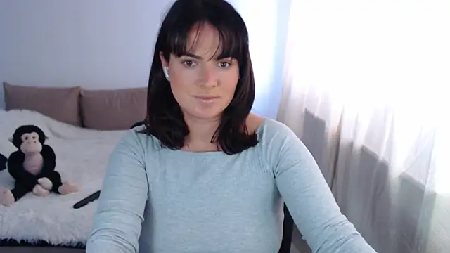 Snapshot of ChloeJewel1 chatting on April 2026 09:30:01 AM ChloeJewel1 online show from April 2026 09:30:01 AM