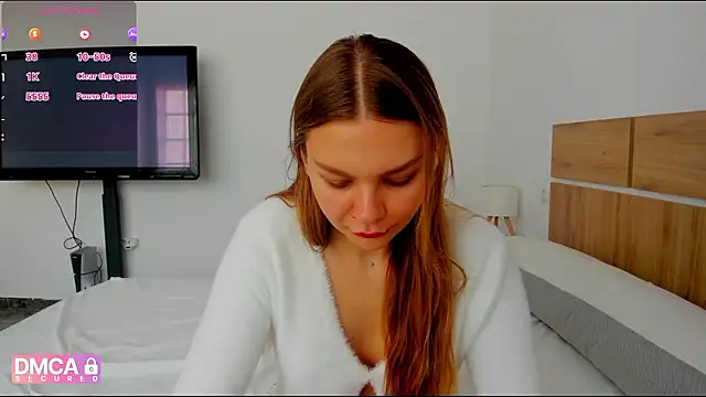 Molly sweetie online show from April 2026 06:27:01 AM