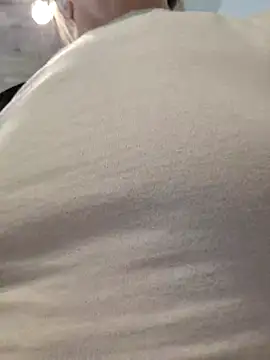 Miss    Mia  online show from November 2025 09:52:01 AM