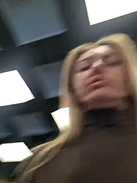 Miss    Mia  online show from January 2026 09:36:02 AM