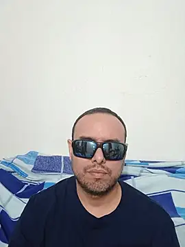 Snapshot of ElSunEagle chatting on June 2026 02:47:02 AM ElSunEagle online show from June 2026 02:47:02 AM