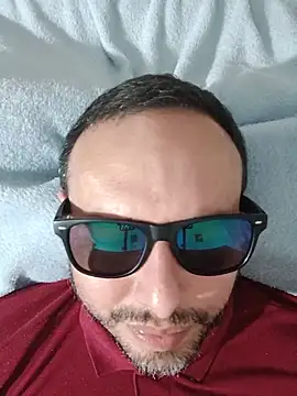 Snapshot of ElSunEagle chatting on July 2026 04:27:01 AM ElSunEagle online show from July 2026 04:27:01 AM