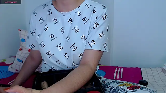 sofi-rojas1 online show from January 2026 08:52:01 AM