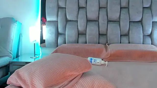 Abbye blue01 online show from December 2024 01:37:02 AM