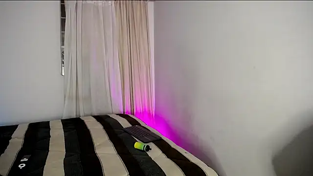 Pinkandyellowpokemon online show from February 2025 11:19:02 PM