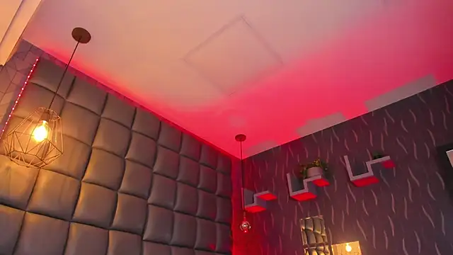 megan woll online show from April 2026 08:01:02 PM