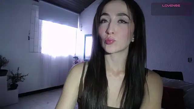 Snapshot of _Lalaa chatting on June 2026 05:18:02 PM Lalaa online show from June 2026 05:18:02 PM