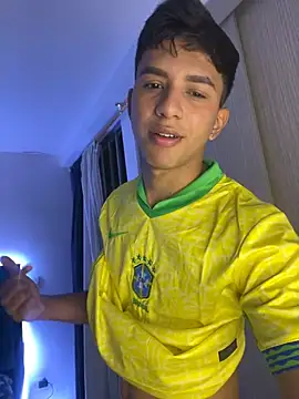 Leonarrrd 01 online show from February 2025 04:42:02 AM