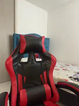 Leonarrrd 01 online show from March 2026 08:37:02 PM