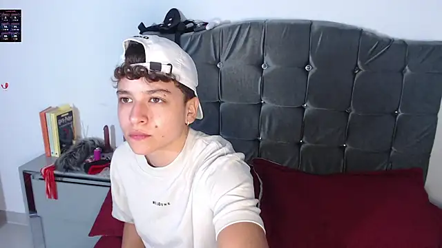 Antonella Cruz02 online show from April 2026 04:19:01 AM