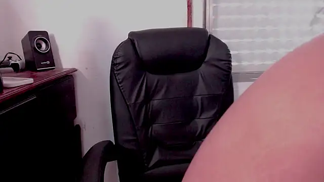 Sofii floyd  online show from October 2025 02:06:02 PM