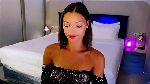 wow Mia online show from February 2025 05:13:02 AM