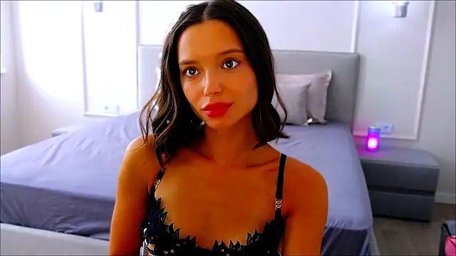 wow Mia online show from March 2025 06:00:02 AM