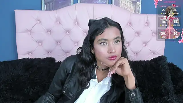 Snapshot of Applehot_LRR chatting on March 2025 08:41:02 AM Applehot LRR online show from March 2025 08:41:02 AM