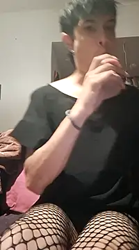 LYZBORNHD online show from February 2025 10:53:01 PM