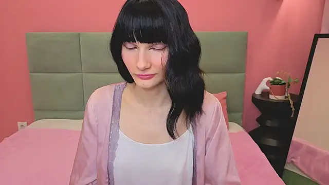 Lili flowerr online show from April 2026 11:42:02 AM