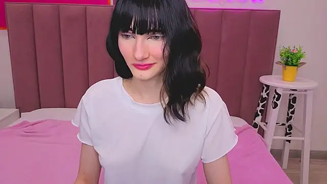 Snapshot of Lili_flowerr chatting on June 2026 09:33:02 AM Lili flowerr online show from June 2026 09:33:02 AM