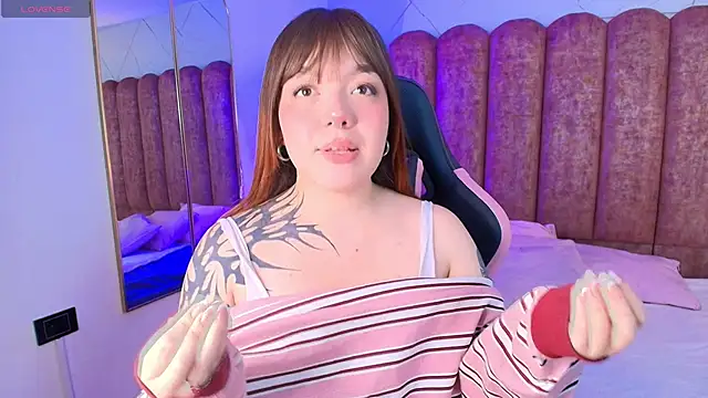 Fluffy Bubble21 online show from February 2026 04:24:02 AM