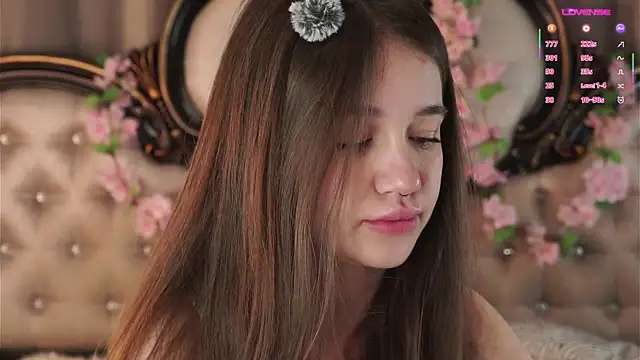 AmiLewis online show from April 2026 01:07:01 AM